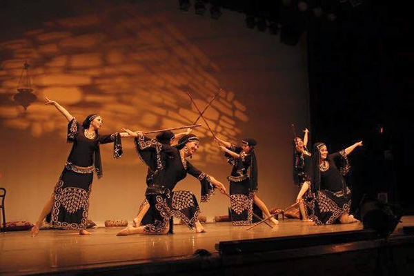 ベリーダンスとは「アラブの民族舞踊」